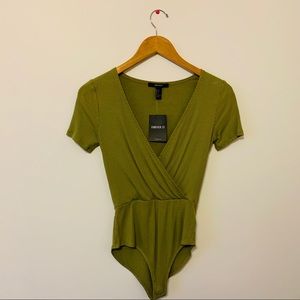{F21} Ribbed Cross Front Bodysuit